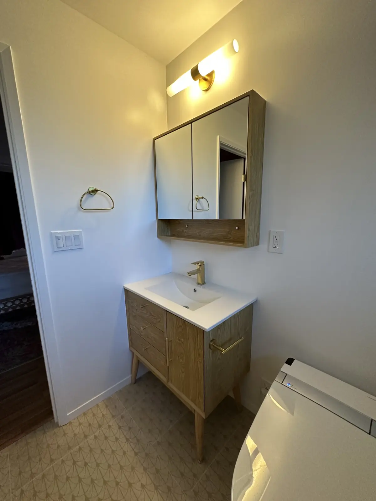 Kitchen & Bath